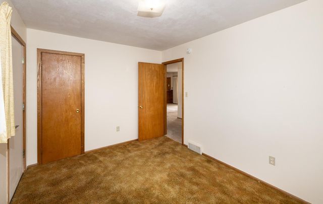 1721 17th Street S, Fargo, ND 58103