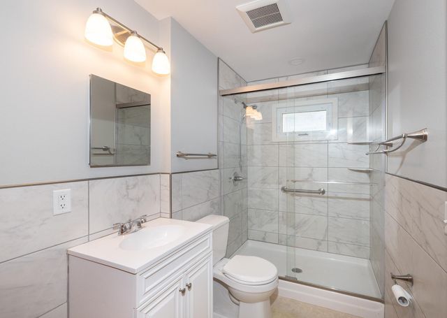 1721 17th Street S, Fargo, ND 58103