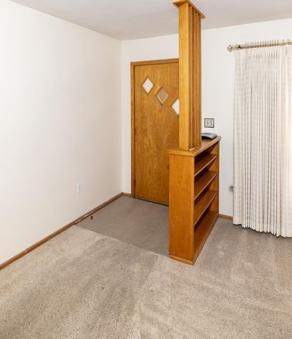 1721 17th Street S, Fargo, ND 58103