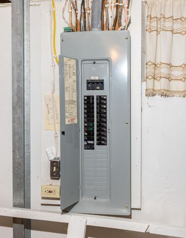 1721 17th Street S, Fargo, ND 58103