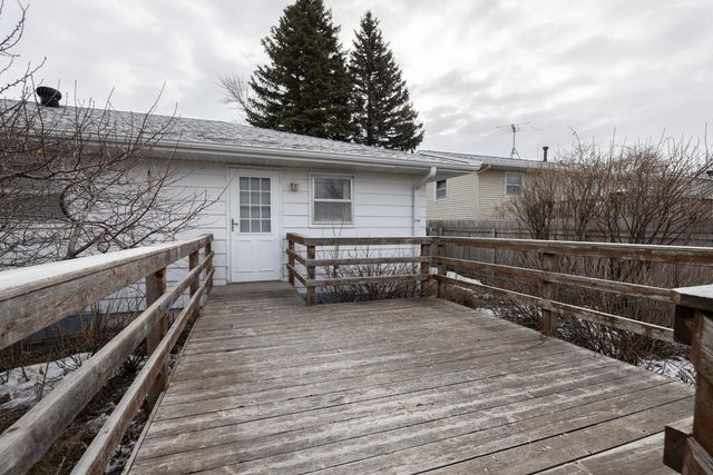 1721 17th Street S, Fargo, ND 58103