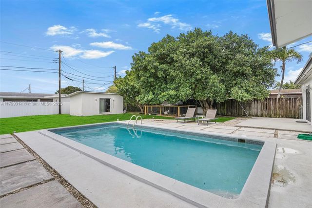 3640 SW 122nd Pl, Miami, FL 33175