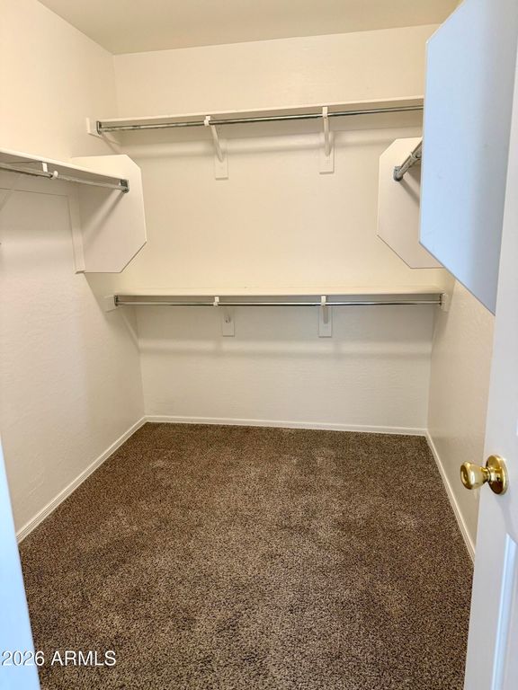 Image 12 of property listing at 1724 W TWAIN Drive, Anthem, AZ 85086