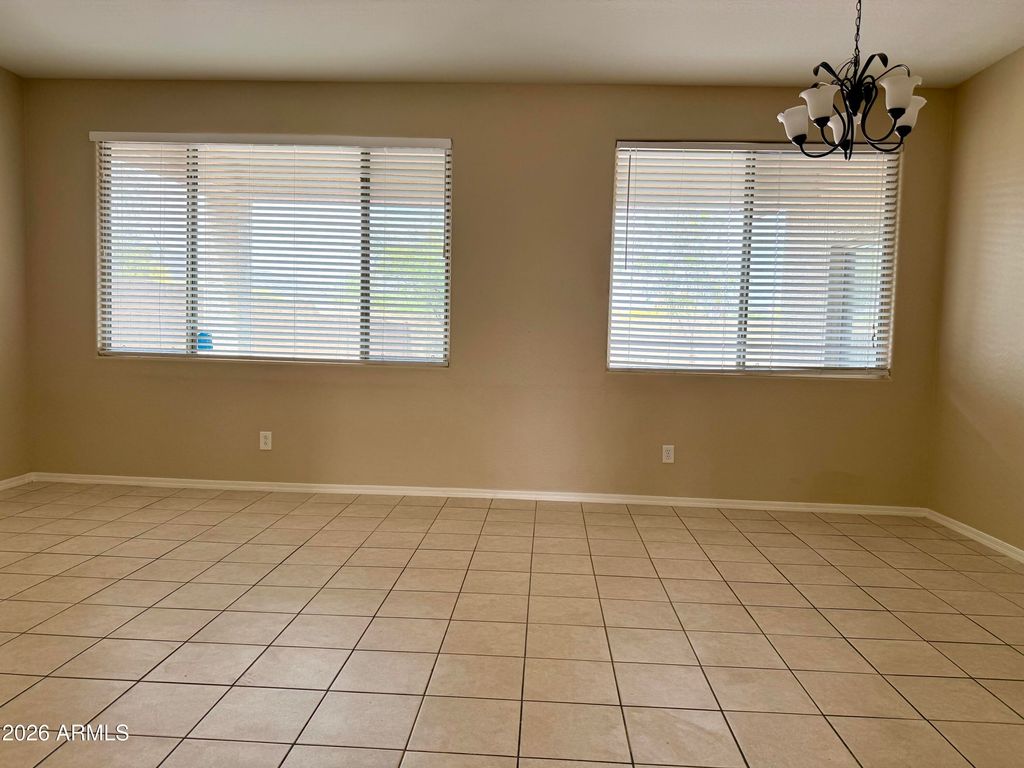 Image 3 of property listing at 1724 W TWAIN Drive, Anthem, AZ 85086