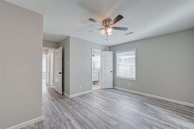 1914 Lynnview Drive, Houston, TX 77055