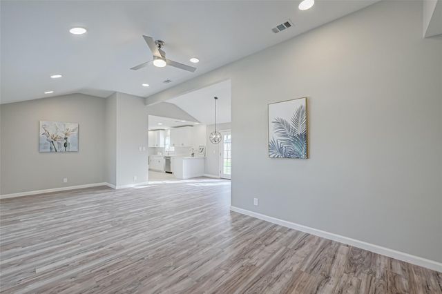 1914 Lynnview Drive, Houston, TX 77055