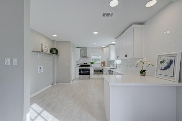 1914 Lynnview Drive, Houston, TX 77055