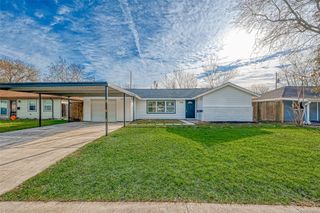 1914 Lynnview Drive, Houston, TX 77055