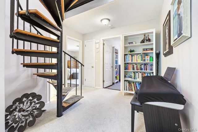 202 Great Lawn Court, Brewster, NY 10509