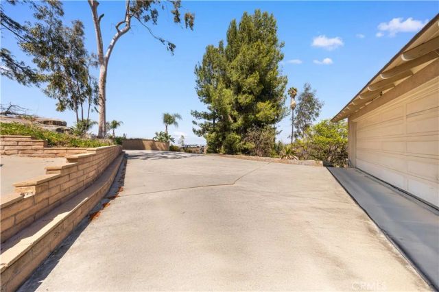 12257 Skywood Court, Riverside, CA 92503