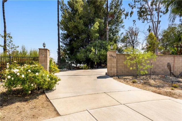 12257 Skywood Court, Riverside, CA 92503