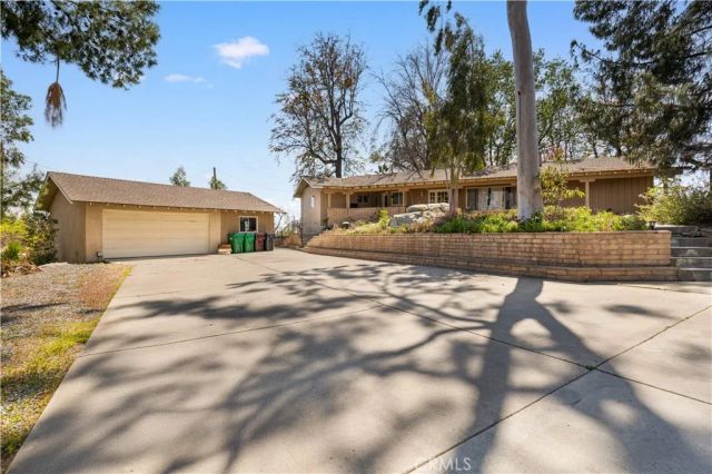 12257 Skywood Court, Riverside, CA 92503