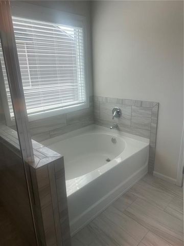 325 Rodeo Drive, Auburn, GA 30011