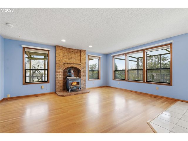 16916 Ne 35TH Cir, Vancouver, WA 98682