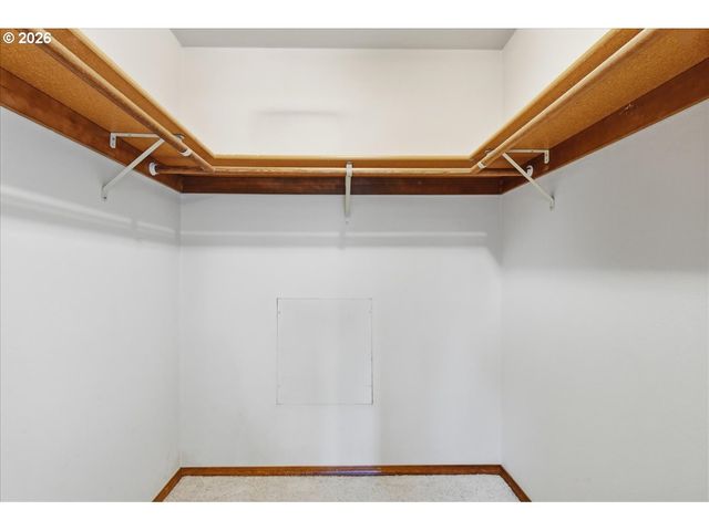 16916 Ne 35TH Cir, Vancouver, WA 98682