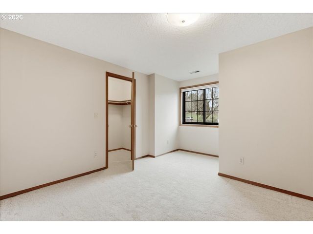 16916 Ne 35TH Cir, Vancouver, WA 98682