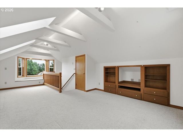 16916 Ne 35TH Cir, Vancouver, WA 98682