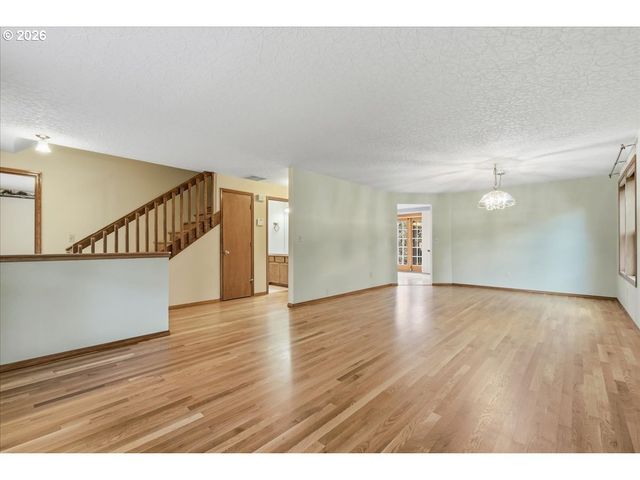 16916 Ne 35TH Cir, Vancouver, WA 98682
