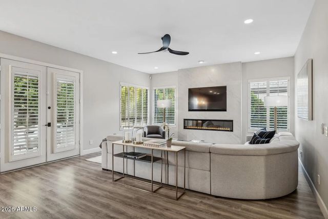 6414 E MONTE CRISTO Avenue, Scottsdale, AZ 85254