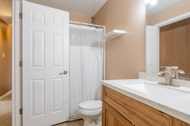 785 Mccool Road, Valparaiso, IN 46385