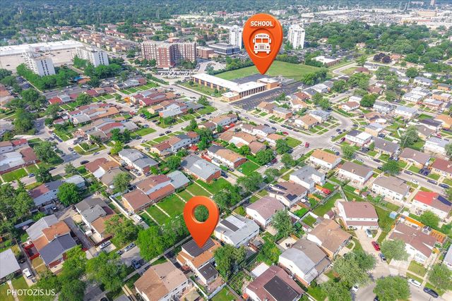 9045 Emerson Drive, Des Plaines, IL 60016