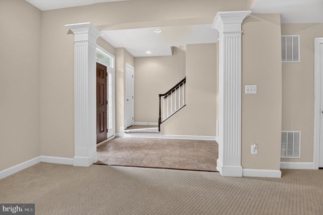 24949 EARLSFORD DR, Chantilly, VA 20152
