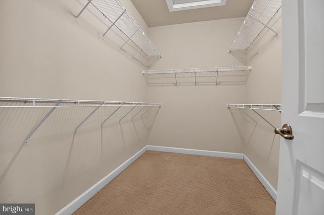 24949 EARLSFORD DR, Chantilly, VA 20152