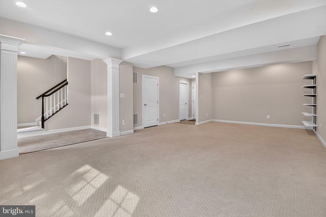 24949 EARLSFORD DR, Chantilly, VA 20152