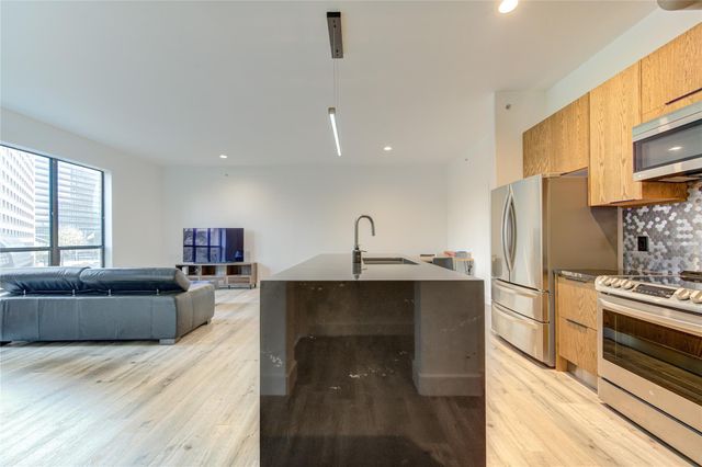 1901 Post Oak Boulevard 3105, Houston, TX 77056