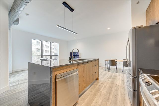 1901 Post Oak Boulevard 3105, Houston, TX 77056