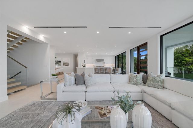 1813 N Fort Lauderdale Beach Boulevard, Fort Lauderdale, FL 33305