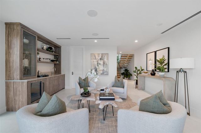1813 N Fort Lauderdale Beach Boulevard, Fort Lauderdale, FL 33305