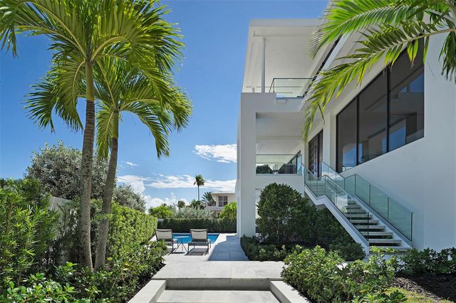 1813 N Fort Lauderdale Beach Boulevard, Fort Lauderdale, FL 33305