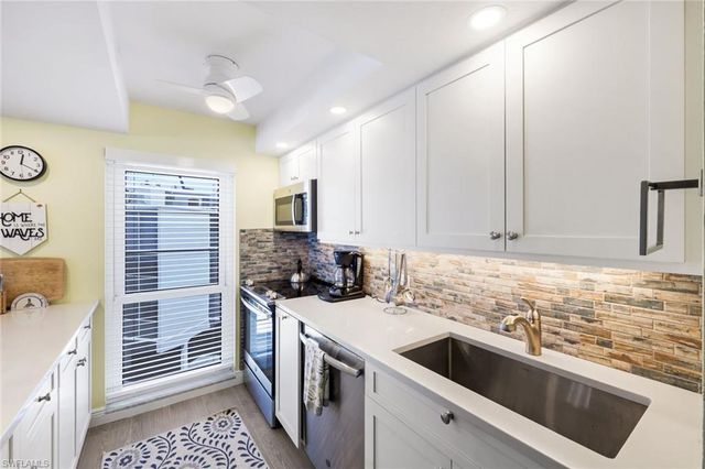 25840 Hickory BLVD 301, Bonita Springs, FL 34134