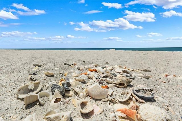 25840 Hickory BLVD 301, Bonita Springs, FL 34134