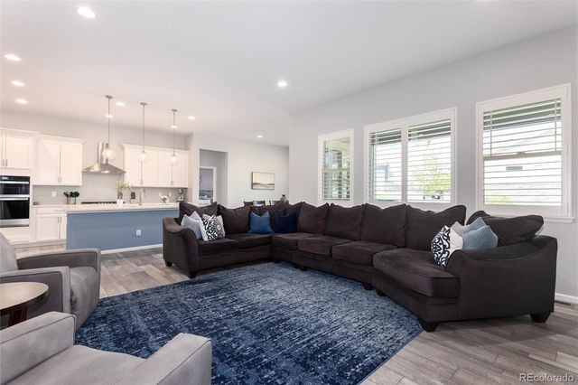 6807 S Riverwood Way, Aurora, CO 80016