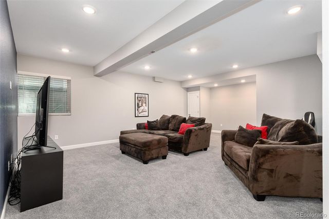 6807 S Riverwood Way, Aurora, CO 80016