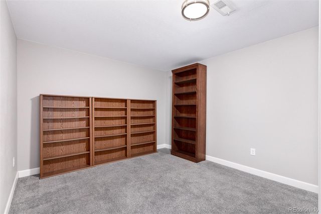 6807 S Riverwood Way, Aurora, CO 80016
