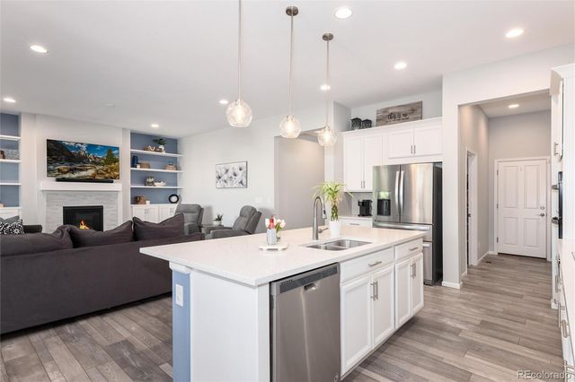 6807 S Riverwood Way, Aurora, CO 80016