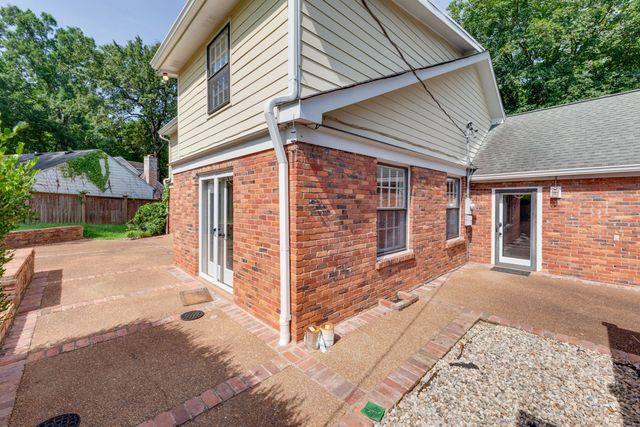 690 Clearview Dr, Nashville, TN 37205