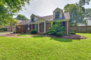 690 Clearview Dr, Nashville, TN 37205