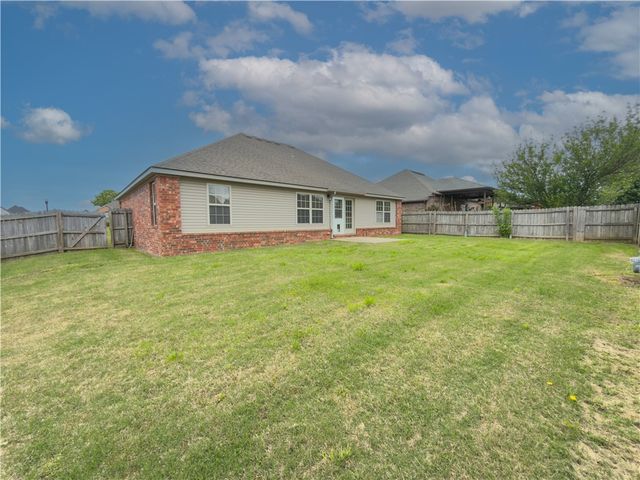 3109 SW Wargate Avenue, Bentonville, AR 72713
