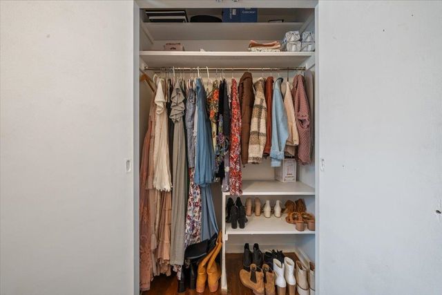 1107 IVY RD, Memphis, TN 38117