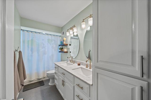 1107 IVY RD, Memphis, TN 38117