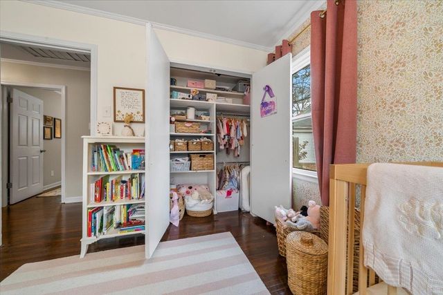 1107 IVY RD, Memphis, TN 38117