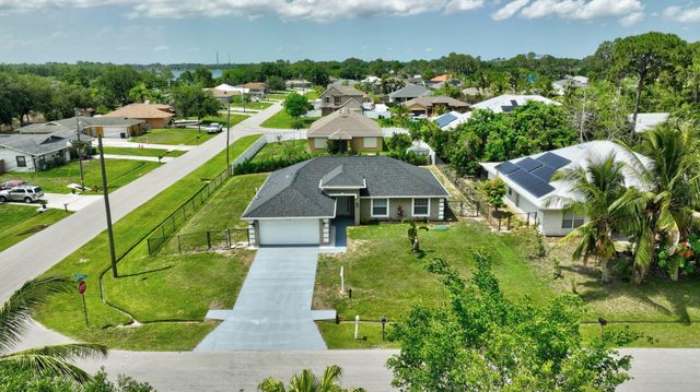 1897 SW Lofgren Avenue, Port St Lucie, FL 34953