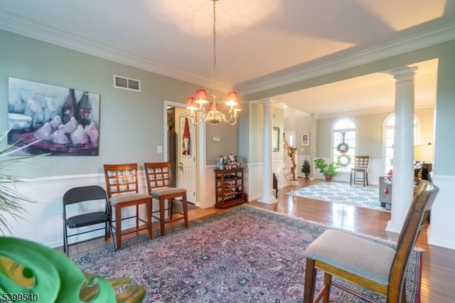 20 Riddle Court, Franklin Twp., NJ 08802