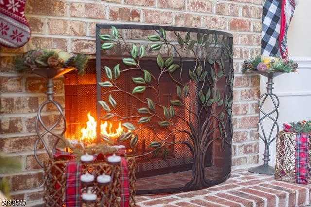 20 Riddle Court, Franklin Twp., NJ 08802