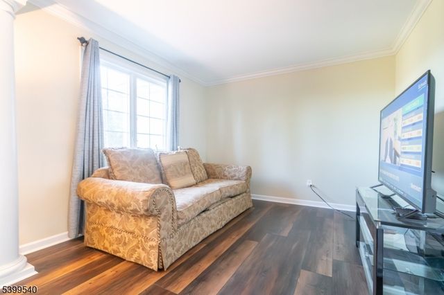 20 Riddle Court, Franklin Twp., NJ 08802