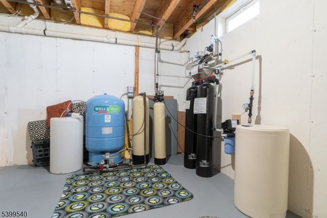 20 Riddle Court, Franklin Twp., NJ 08802